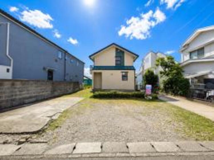 外観 空を広く感じる。緑が多いゆったり感のある安心の住環境です！！潤いのある環境でホッと生活できそうです！おしゃれな雰囲気や自然の潤いがあり、親しみやすさと個性を！街に新たな価値をもたらし続けてくれます！