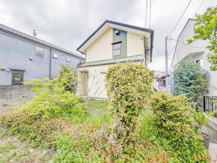 外観 住みやすさとデザイン性を両立させた欲張りな住宅が登場しました　相反しがちなことが相互作用でより良質に！本物だけが表現することができる質の高い機能美はよきものをつなげた古くからの伝統と最新技術の結晶です