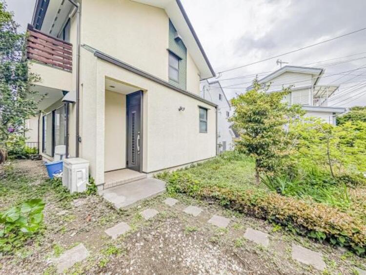 外観 空を広く感じる。緑が多いゆったり感のある安心の住環境です！！潤いのある環境でホッと生活できそうです！おしゃれな雰囲気や自然の潤いがあり、親しみやすさと個性を！街に新たな価値をもたらし続けてくれます！