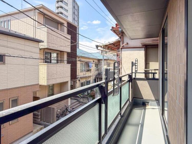 バルコニー ホット一息つきたいときに望むこの眺望。リラックスできる空間になりますね！