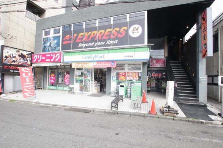 周辺 ファミリーマート秀栄玉川学園南店まで約515ｍ
