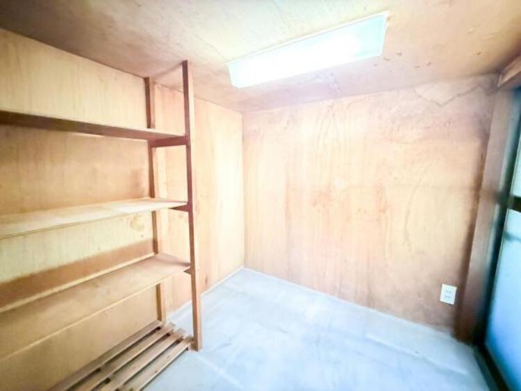 収納 大型収納スペース♪ご家族の荷物もまとめて収納。おかげで居室が広く使えます！
