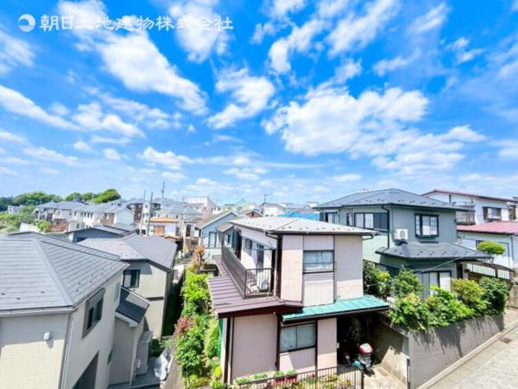 その他 【眺望】視線を遮る高い建物がなく、開放的で、他人の視線を感じにくい環境です。