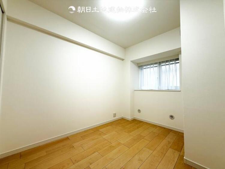 内装 洋室４、4帖のお部屋です。