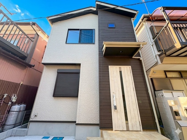 外観 資料には掲載していない情報が、現地にはたくさんあります。是非一度、現地をご確認ください。