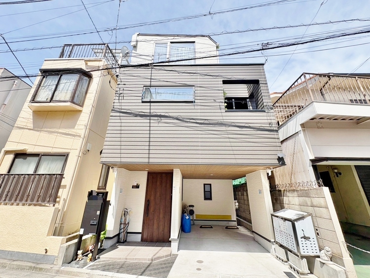 外観 資料には掲載していない情報が、現地にはたくさんあります。是非一度、現地をご確認ください。
