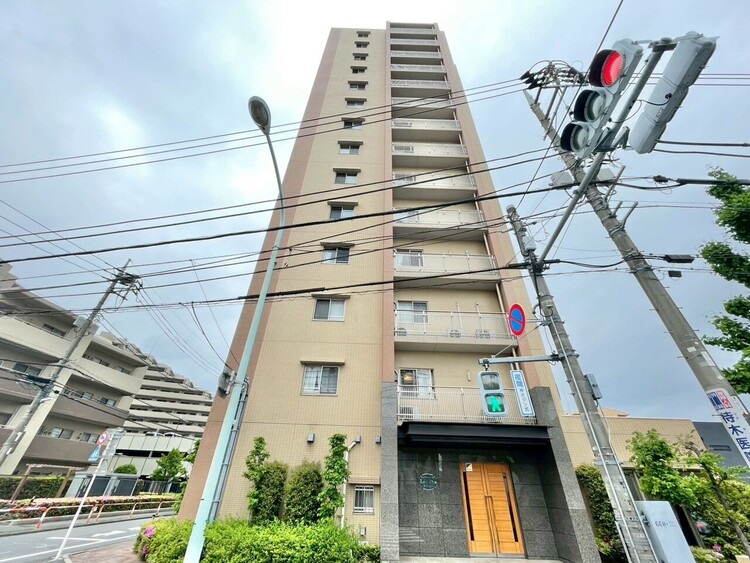外観 資料には掲載していない情報が、現地にはたくさんあります。是非一度、現地をご確認ください。