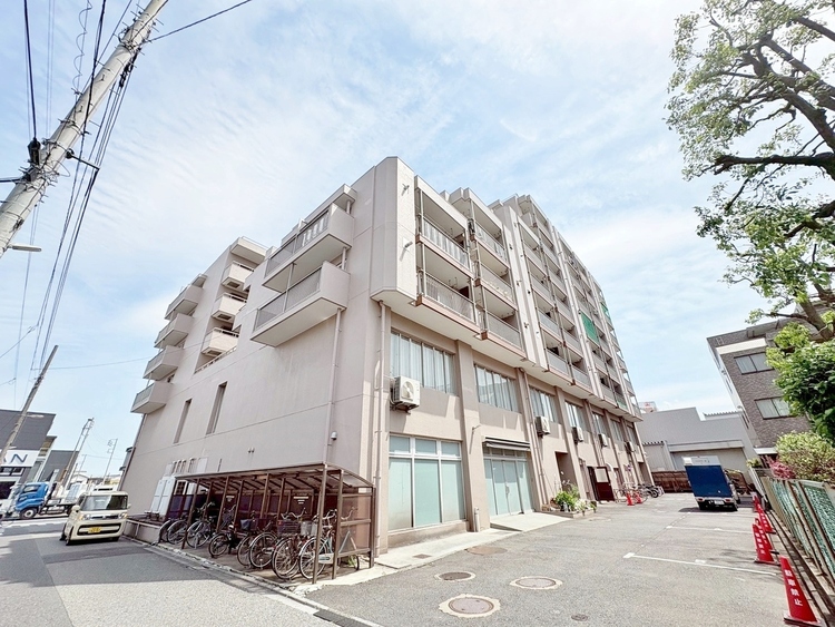 外観 ライフプランニングからローンまで、一貫してご説明させていただきます。お気軽にお問い合わせくださいませ。
