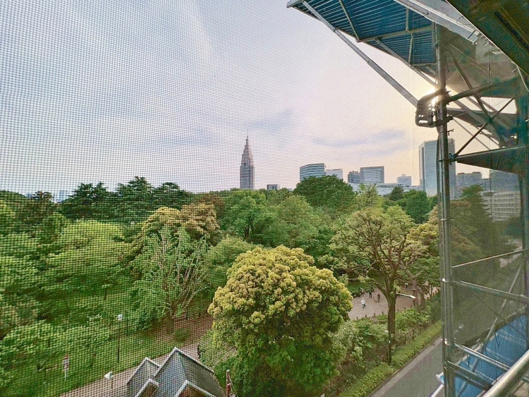 バルコニー 窓を開けると広がる青空。心をリフレッシュして日々を過ごしていきましょう。
