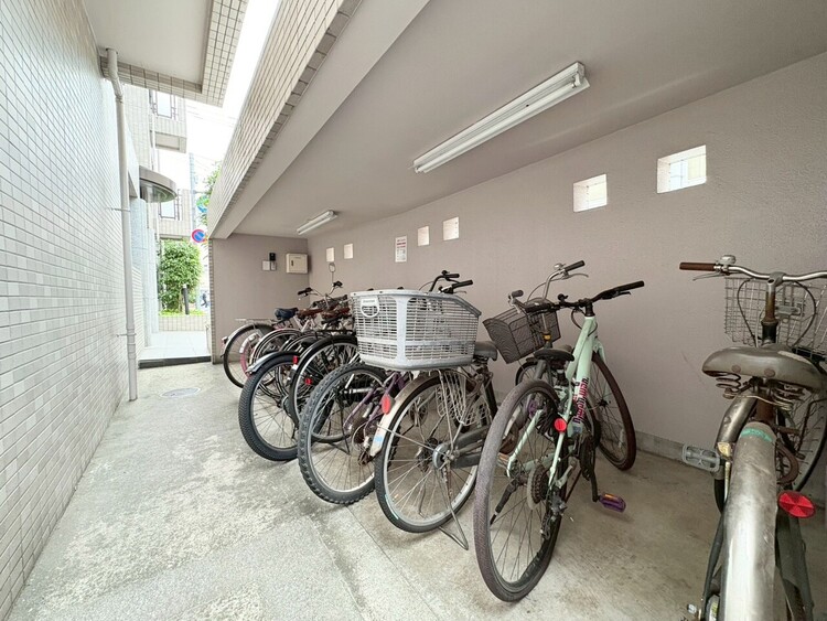 その他 駐輪場も綺麗に整頓されています。※空き状況は都度ご確認下さい。
