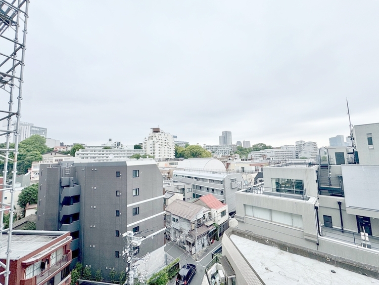 その他 眺望や窓からの景色が良いと、家で過ごす時間も快適です。