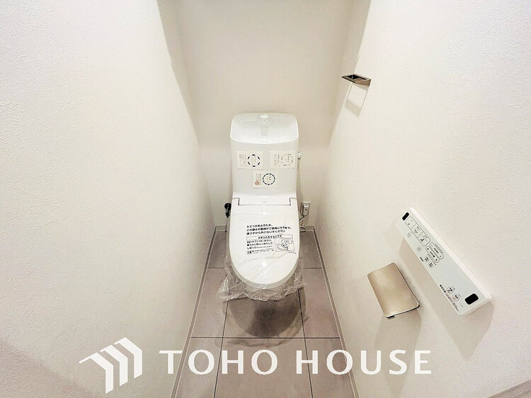 トイレ トイレには快適な温水洗浄便座付