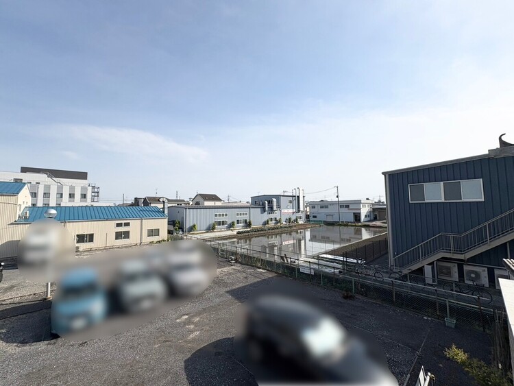 バルコニー 頬をなでる、優しい風を感じることが出来ます。