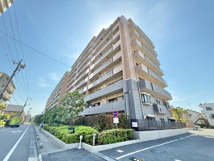 外観 ライフプランニングからローンまで、一貫してご説明させていただきます。お気軽にお問い合わせくださいませ。