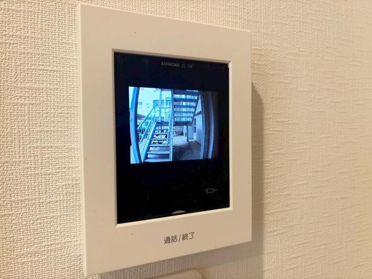 その他 誰が来てもわかる様にモニター付きインターホンを設置。