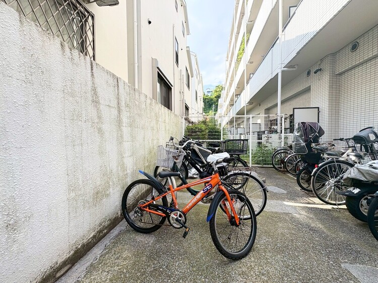 その他 駐輪場も綺麗に整頓されています。※空き状況は都度ご確認下さい。