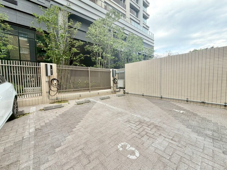 その他 駐車スペースが嬉しいですね。※空き状況は都度ご確認下さい。