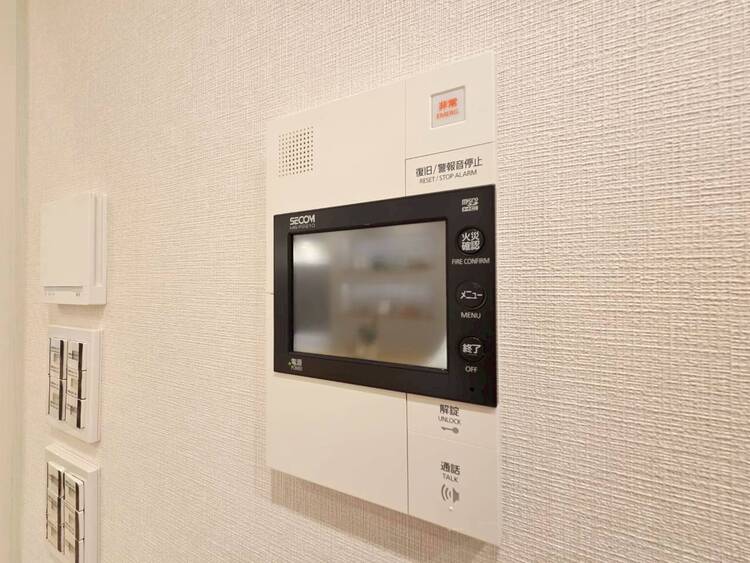 その他 誰が来てもわかる様にモニター付きインターホンを設置。