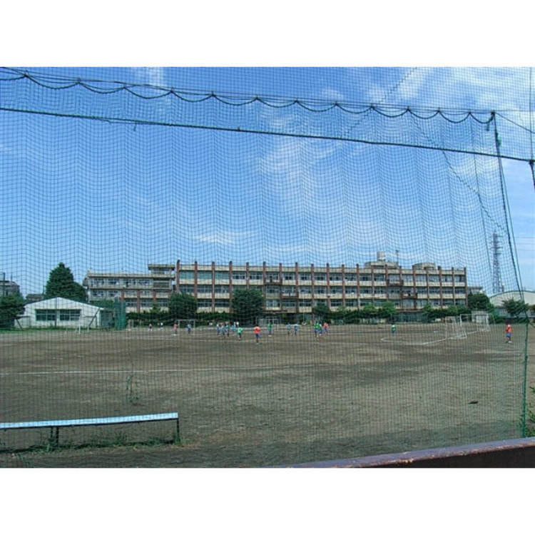 周辺 川越市立城南中学校(約1810m)