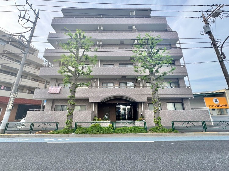 外観 資料には掲載していない情報が、現地にはたくさんあります。是非一度、現地をご確認ください。