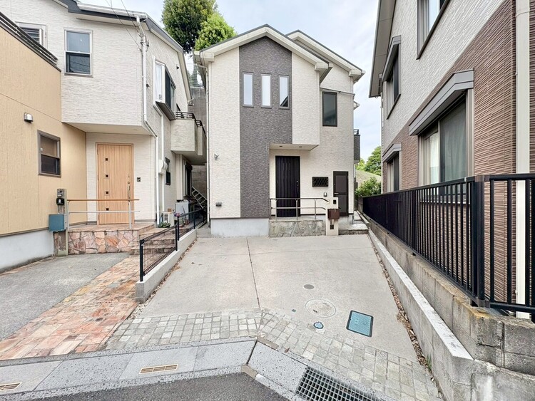 外観 資料には掲載していない情報が、現地にはたくさんあります。是非一度、現地をご確認ください。