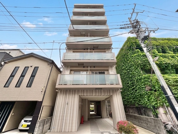 外観 資料には掲載していない情報が、現地にはたくさんあります。是非一度、現地をご確認ください。