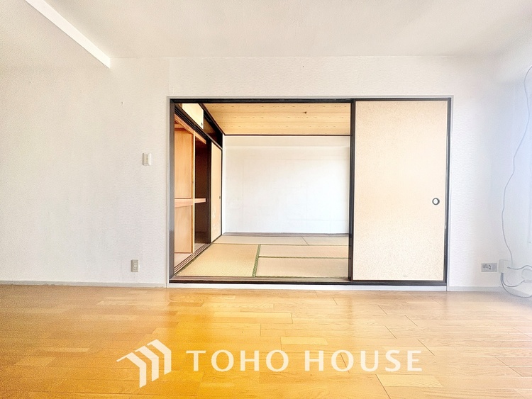 内装 【LIVING】◆Sunshine◆光が燦々と入り、いるだけで気持ちいい。「開放的でゆとりあるお部屋です。」