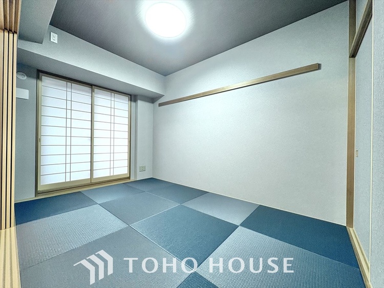 内装 使いやすく、明るい部屋に仕上がります。子供部屋や趣味のお部屋にご利用できます。ご自身で家具などを配置し、素敵な空間を創り上げられます。