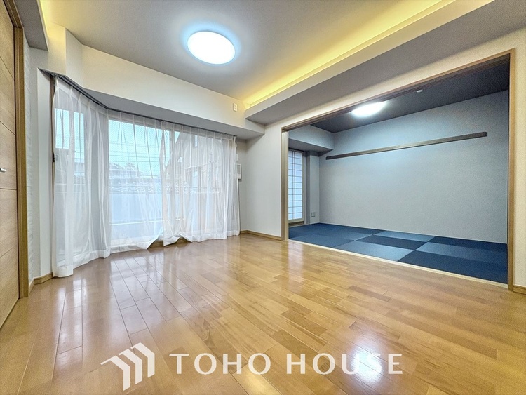 内装 「想像していた以上に広い」が写真を撮っているときの感想です。家事動線に配慮したプランによりご家族がくつろげる明るく広い空間が確保できました。