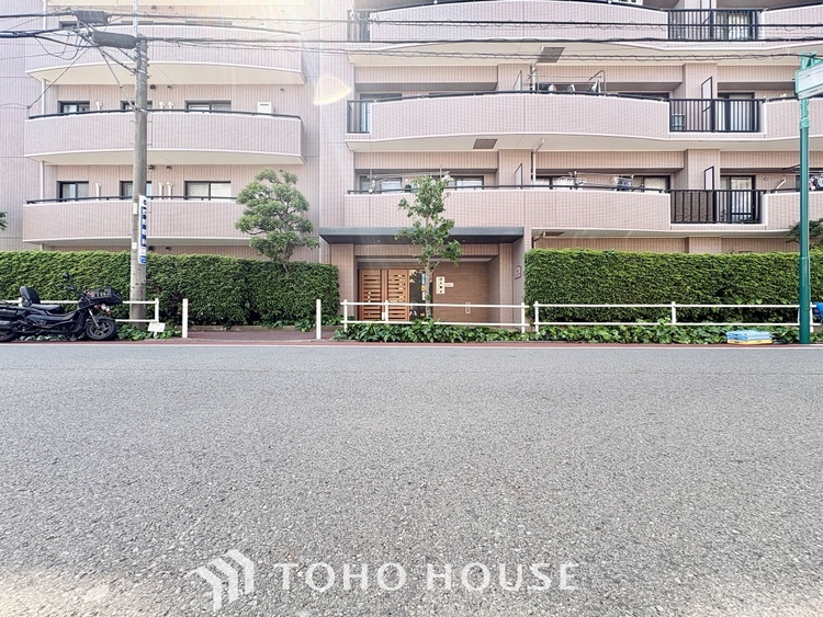 外観 現地に実際に行ってみることでしか感じられないことがたくさんあります。周辺環境や街の雰囲気など、たくさんのことを感じていただけます。