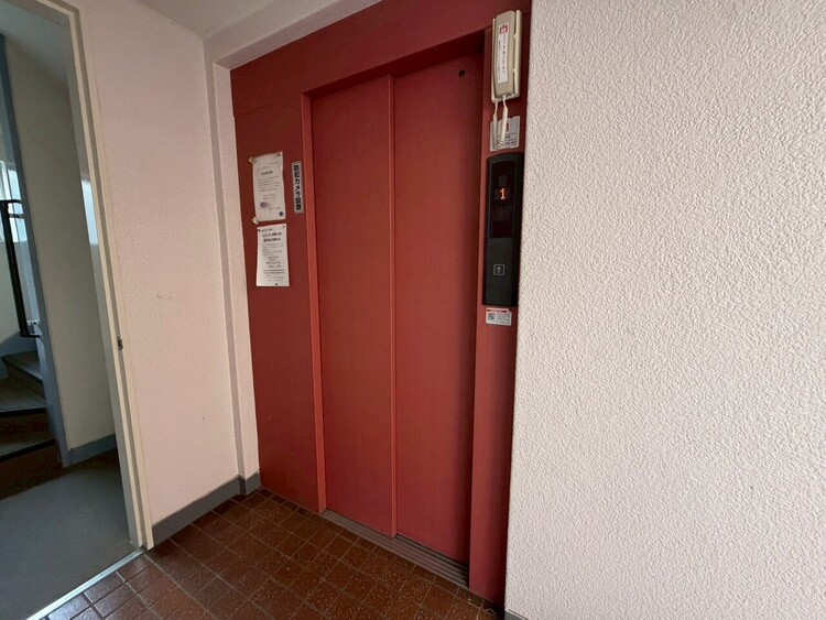 その他 エレベーター完備のため荷物が多くなっても安心。