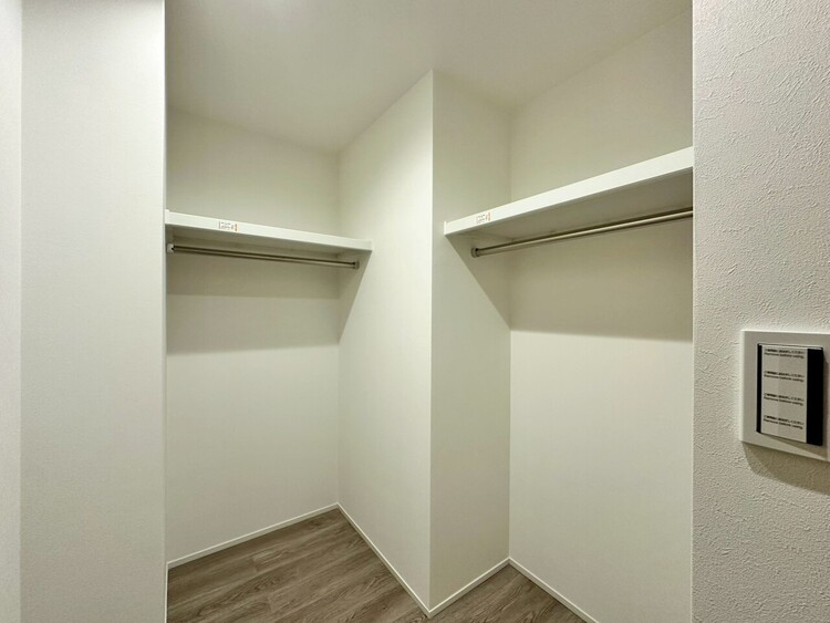 その他 収納スペースが付いていて、お部屋を広く使っていただけます。