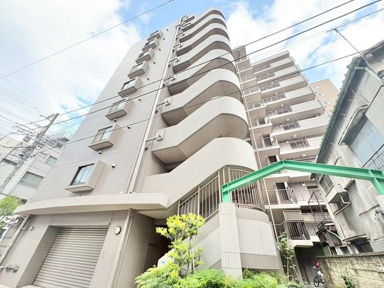 その他 飽きのこないシンプルモダンな外観です。