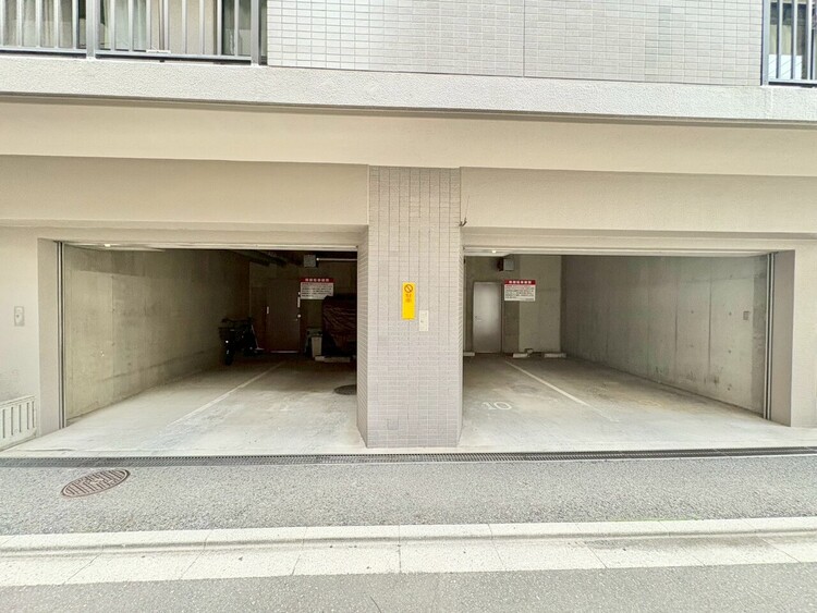 その他 駐車スペースが嬉しいですね。※空き状況は都度ご確認下さい。