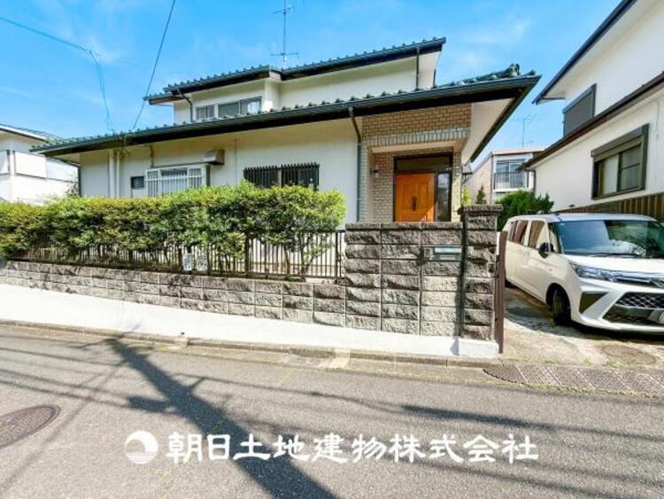 外観 【外観・立地】その家から感じられる、気品・上質・重厚感・極細やかさ、そのすべては見た者に安らぎを与える特別な空間です。
