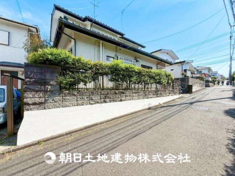 外観 【外観写真】時間のゆとりと空間、爽やかな陽光がもたらす光と風を贅沢なまでに感じる暮らしがここに始まります。