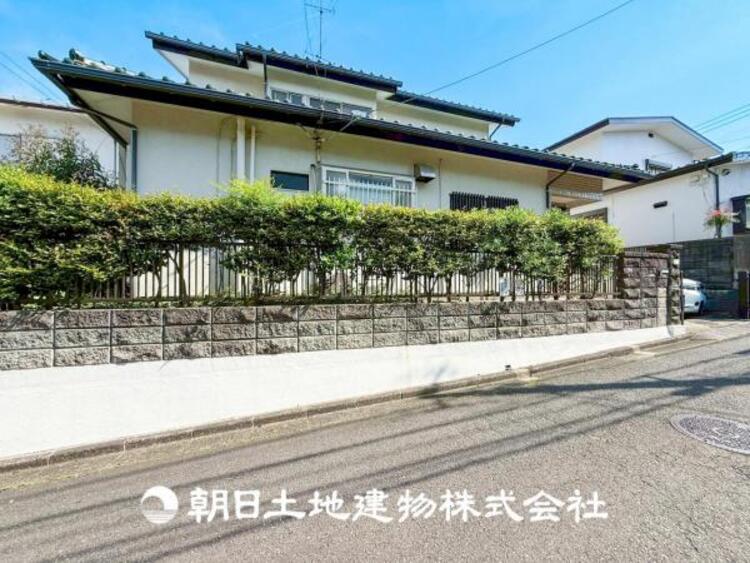 外観 【外観・立地】表現された空間はたくさんの光を浴び、風を感じ、家族の思い出を刻んでいきます。
