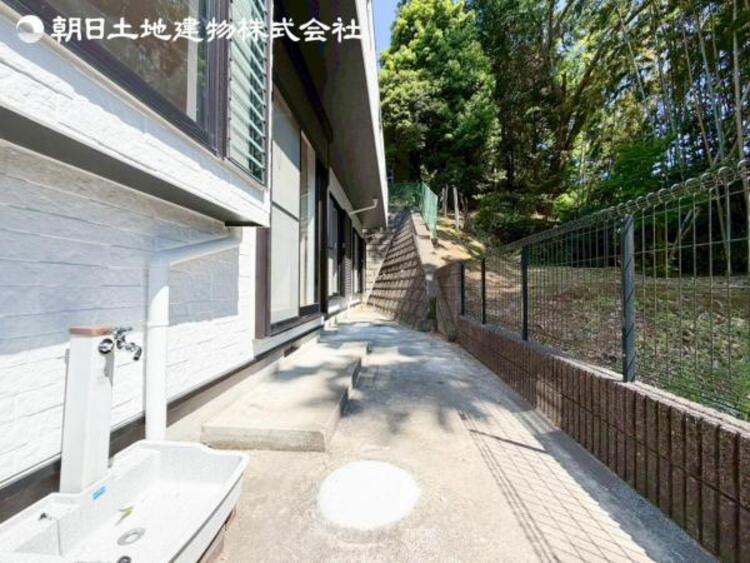 その他 すぐの見学や資料請求など、お気軽にお問い合わせください