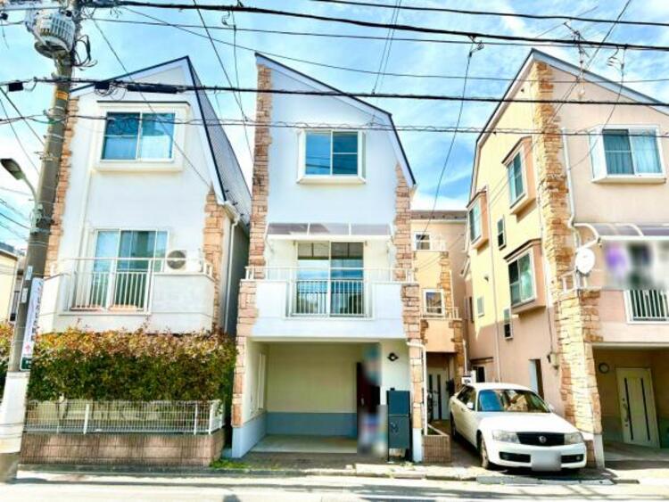 外観 実際の日当たりや現地の雰囲気もご確認くださいませ。