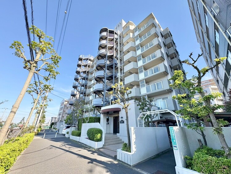 外観 資料には掲載していない情報が、現地にはたくさんあります。是非一度、現地をご確認ください。