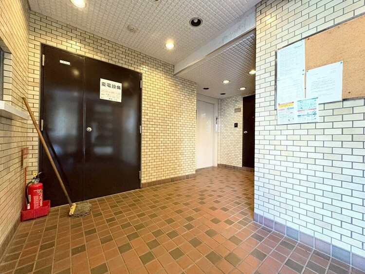その他 館内は静寂な中が保たれており、管理が行き届いている印象を受けました。