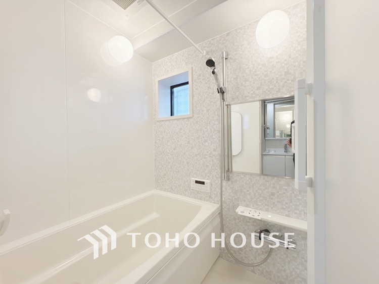 風呂 【BATHROOM】◆プライベートな空間◆simpleだからrelaxできるんです。こころもからだもキレイさっぱり。