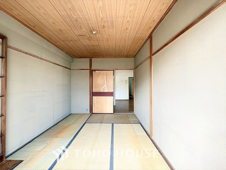 内装 現在改装中◆属毛離裏◆子は父を手本とし、母に愛育されて成長する。家族の深い繋がり。いつまでも大切にしたい。