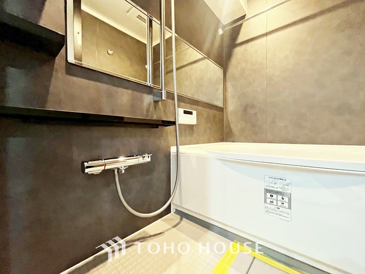 風呂 【BATHROOM】◆プライベートな空間◆simpleだからrelaxできるんです。こころもからだもキレイさっぱり。