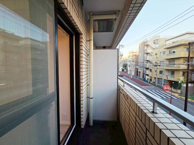 その他 朝の澄んだ空気や、夕方に吹く清々しい風を感じられるバルコニー。