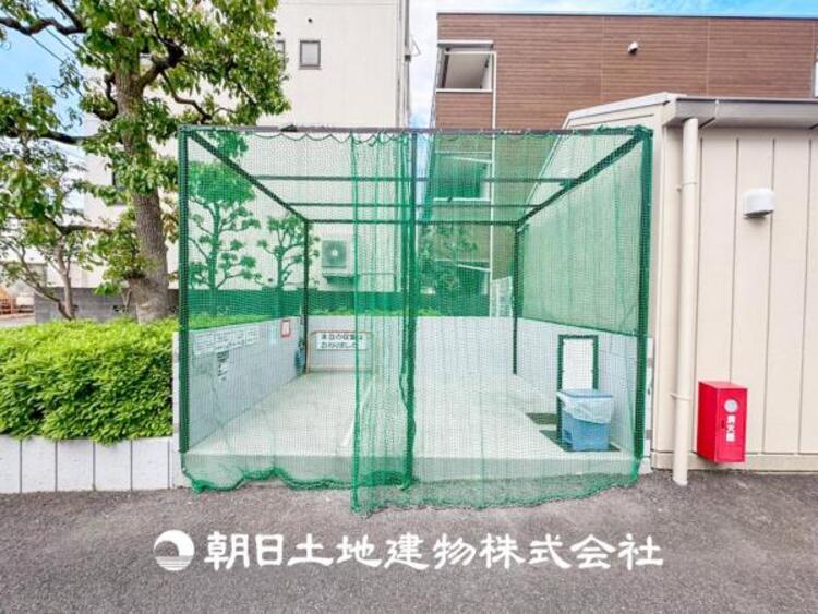その他 【ゴミ置き場】マンション専用のごみ置き場です。外にあるので衛生的です。