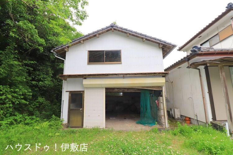その他 【蔵】シャッター付の2階建て蔵。防犯対策にも。