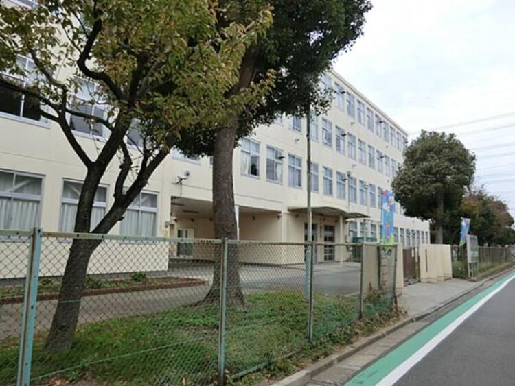 周辺 横浜市立上郷中学校まで約1600ｍ