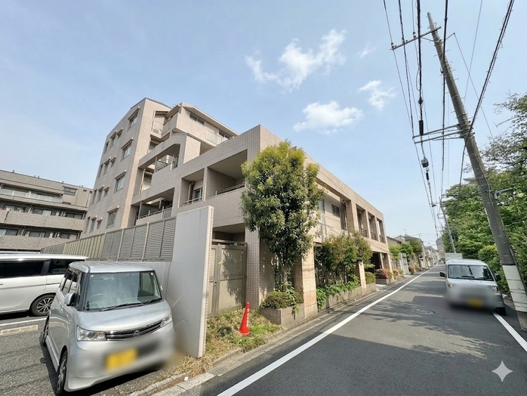 外観 資料には掲載していない情報が、現地にはたくさんあります。是非一度、現地をご確認ください。