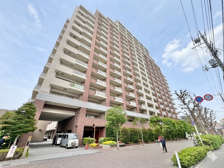 外観 資料には掲載していない情報が、現地にはたくさんあります。是非一度、現地をご確認ください。